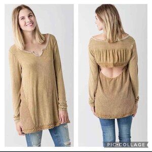 Gimmicks by BKE Brown Multi Media Textured Lace Mesh Cut Out Back Tunic